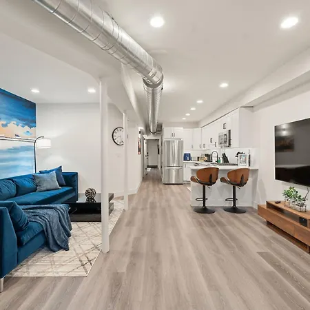 Luxury 2Br 2Ba In Wicker Park Apartment